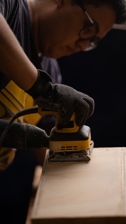 Best Random Orbital Sanders for Woodworking in 2026